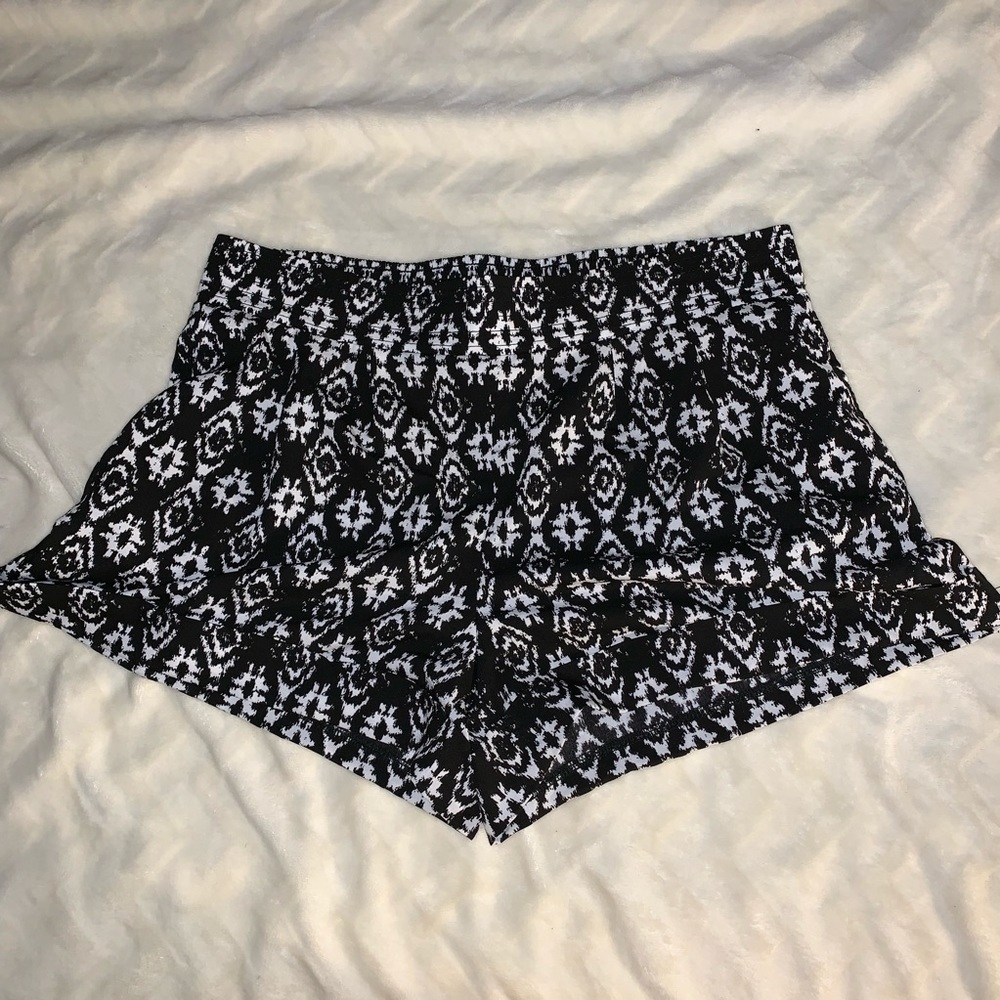Women’s Printed Shorts